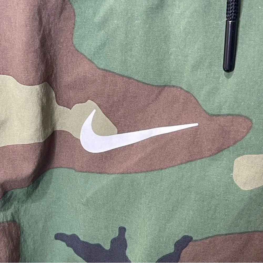 Nike Michigan State University Spartans Military Windbreaker Jacket Camo Hood.